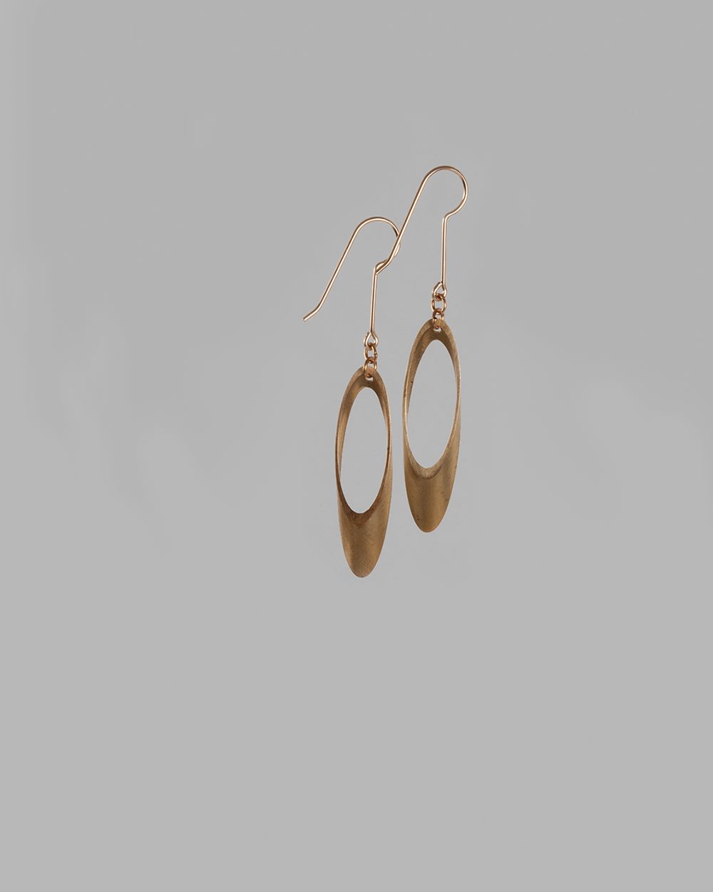 Ellipse earrings small.